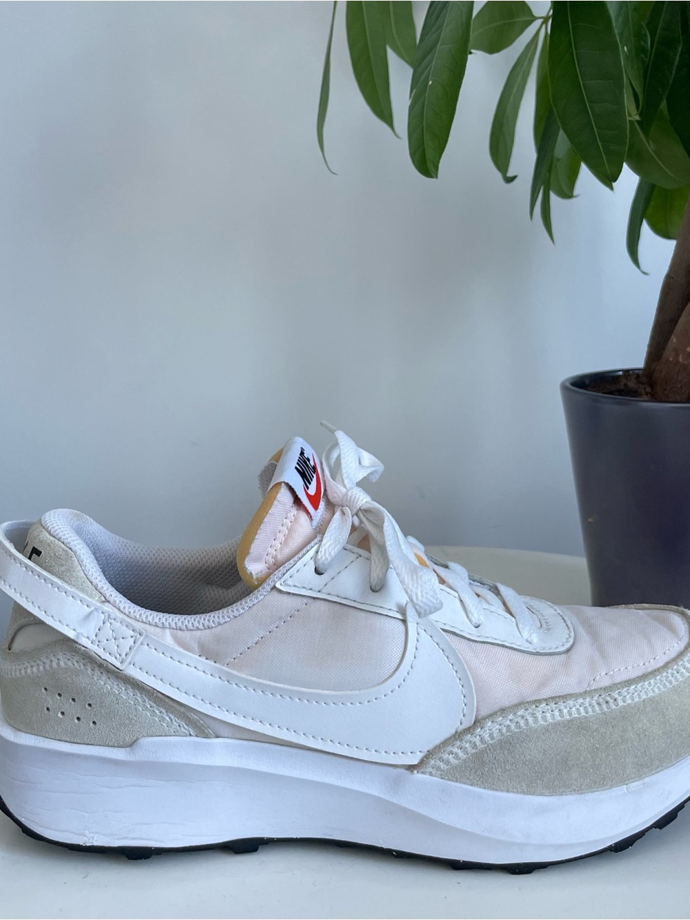 Women Size 8.5 Nike Waffle Debut White Ivory Shoes